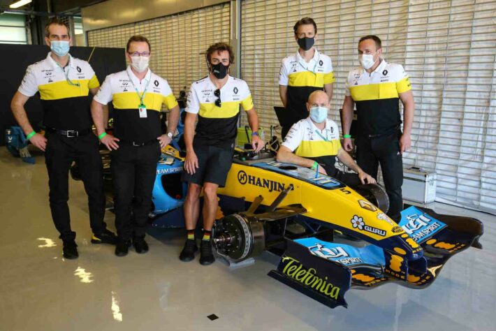 Alonso retorna ao grid da F1 pela Renault em 2021.