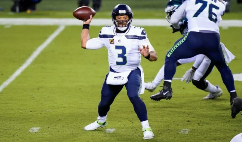 2º Russell Wilson: O camisa 3 segue sua saga em busca de seu primeiro MVP na carreira. Mahomes, contudo, parece ser a pedra no sapato em 2020.