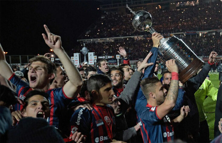 2014: San Lorenzo (campeão) x Nacional-PAR