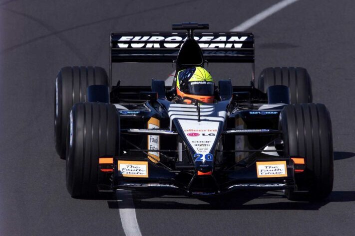 Tarso Marques correu pela Minardi em 2001, ao lado de Fernando Alonso, mas sequer terminou o ano: foi trocado por Alex Yoong