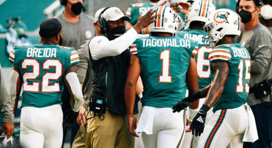 11º Miami Dolphins (9-5): A defesa é um espetáculo. Porém, no ataque, a franquia sofre para demonstrar consistência durante um mesmo jogo. Isso pode ser fatal na briga pelos playoffs nas próximas duas semanas.