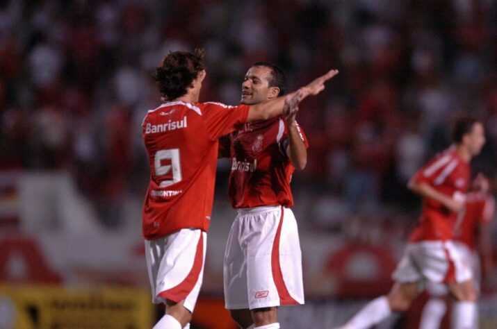 Fernandão e Iarley - Internacional e Goiás: Os atacantes empilharam títulos com a camisa do Inter. Ganharam o Campeonato Gaúcho de 2008, a Libertadores de 2006 e a Recopa Sul-Americana de 2007. Eles se reencontraram no Goiás, onde também tiveram boas atuações.