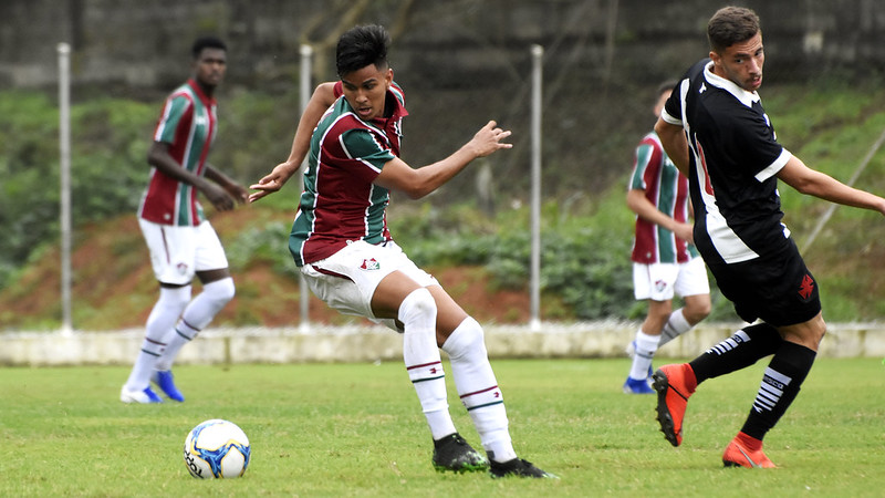 Nascimento - Quem vem aparecendo com alguma frequência entre os relacionados é Nascimento, que teve apenas uma oportunidade até o momento, contra o Red Bull Bragantino, no Maracanã. Ele ficou no banco outras 12 vezes.