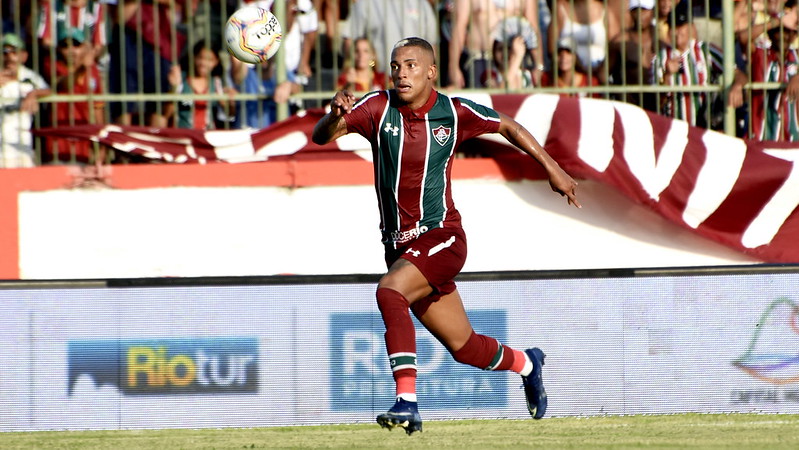 Lucas Barcelos - Atualmente jogador do Figueirense, o atacante recebeu algumas oportunidades durante o Carioca, entrando até no clássico com o Flamengo. Fez quatro jogos pelo Flu em janeiro e só se transferiu em novembro.