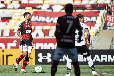 10 – FLAMENGO: 14 pontos em 9 jogos. Quatro vitórias, dois empates e três derrotas. Catorze gols marcados e catorze sofridos. 51.85% de aproveitamento.