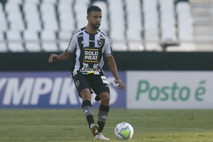 20 – BOTAFOGO: 3 pontos em 11 jogos. Uma vitória, nenhum empate e onze derrotas. Oito gols marcados e vinte e três sofridos. 8.33% de aproveitamento.