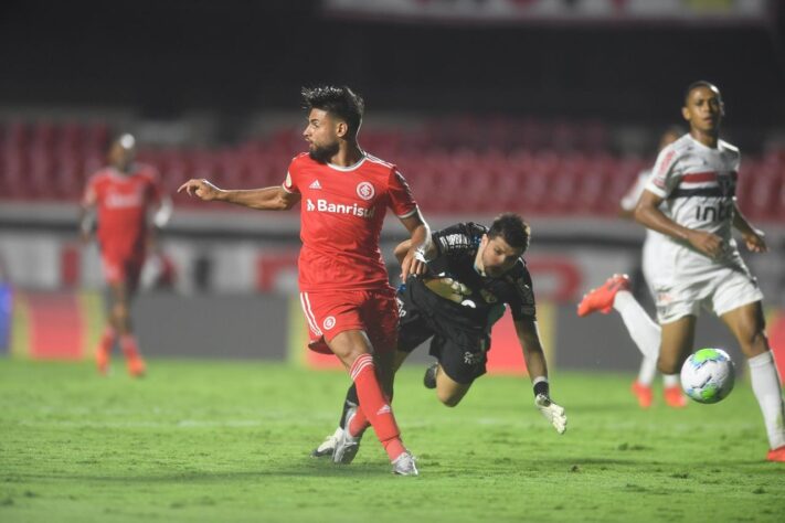 2º - Internacional: 26 pontos - sete vitórias - cinco empates - cinco derrotas - 24 gols feitos - 16 gols sofridos.