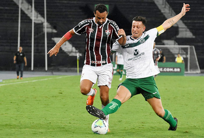 Sobe: Goiás entrou em campo apostando na dupla de ataque Fernandão e Rafael Moura, que foi pouco acionada. Os dois até tentaram sair da área e participar do jogo. / Desce: O time pareceu abatido após o primeiro gol do Fluminense e pouco ofereceu perigo. A situação do clube está cada vez mais complicada no Campeonato.