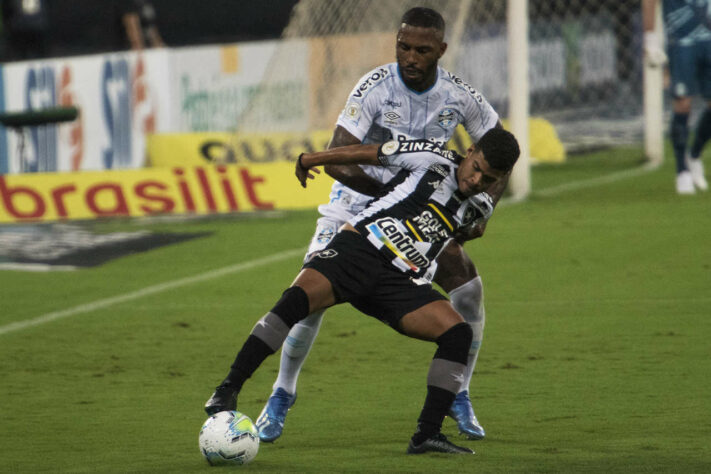 19º lugar: Botafogo (21.393 reações de amor - 22.094 reações de raiva = -701 de felicidade líquida)