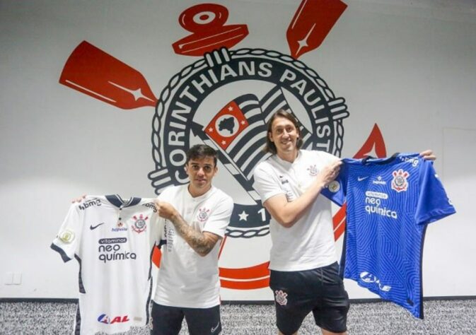 Na última segunda-feira (25), o Corinthians anunciou seu novo patrocinador master da camisa, a empresa farmacêutica Neo Química, que que detém os naming rights da Arena. O valor do acordo para a camisa é de R$ 17 milhões por ano. Você sabe quais são os patrocínios master dos principais clubes do Brasil e quanto cada um deles rende aos cofres? O LANCE! listou essas informações para você. Confira!