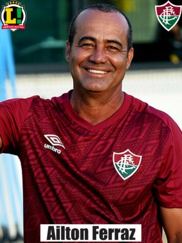 Ailton Ferraz - 3,5 - Diferente do clássico, mudou na segunda etapa, mas o time não rendeu. Foi mal no primeiro tempo e pior ainda depois do intervalo. Repetiu o meio-campo pesado.