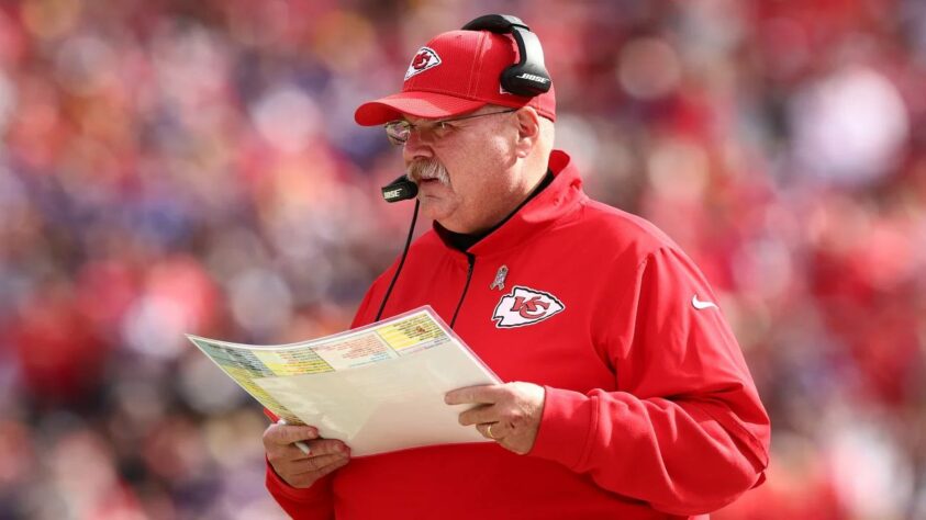 Andy Reid (Kansas City Chiefs): Kansas City teve a melhor campanha da NFL na temporada regular, e o head coach veterano é um dos principais responsáveis pela regularidade da franquia. 