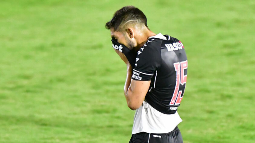 15 – VASCO: 12 pontos em 12 jogos. Três vitórias, três empates e seis derrotas. Dez gols marcados e dezenove sofridos. 33.33% de aproveitamento.