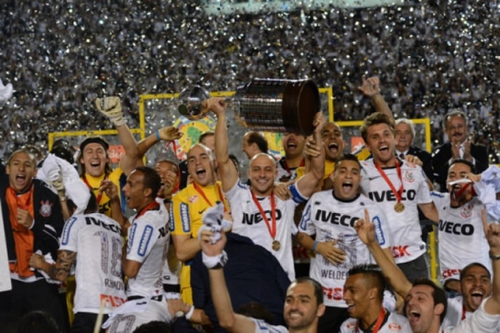 Consolidado e título com quebra de tabu - Campeão da Libertadores - 4/7/2012 - Em seu 12º jogo pelo Timão, já entrava definitivamente para a história do clube com o tão sonhado título da Liberta. Seu primeiro com a camisa alvinegra