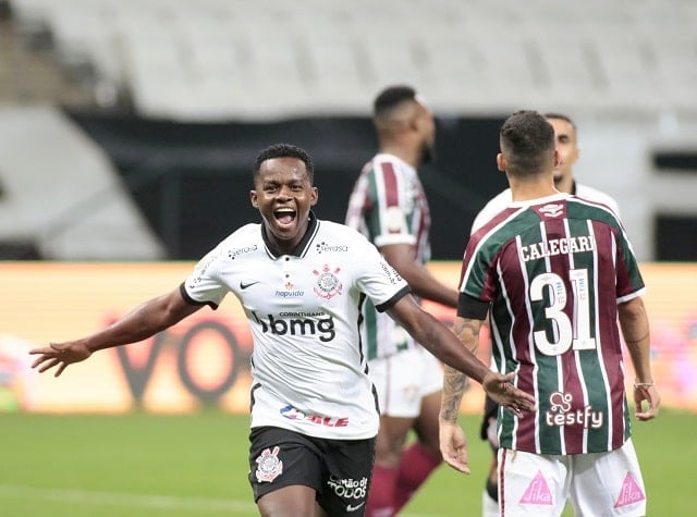 29ª rodada - Corinthians 5 x 0 Fluminense: Cássio; Fagner, Jemerson, Gil e Fábio Santos; Gabriel e Cantillo; Gustavo Silva, Cazares e Mateus Vital; Jô.