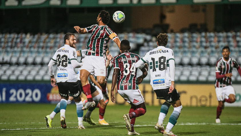 20/01/2021 - Em mais uma partida marcante do último Brasileirão, o Fluminense arrancou o empate por 3 a 3 com o Coritiba. Fred fez o segundo do Tricolor, que, naquele momento, empatava pela primeira vez o duelo.