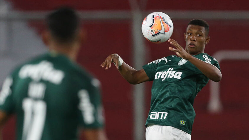 Danilo (Palmeiras): meio-campo – 20 anos