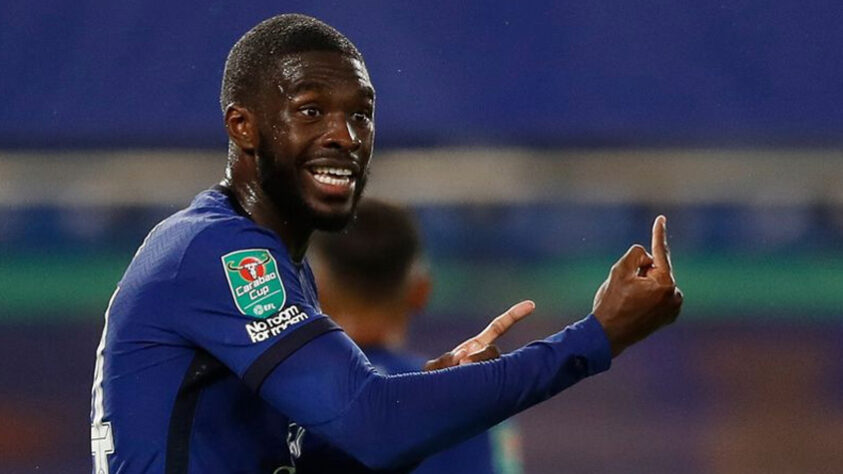 ESQUENTOU - O Milan está interessado na contratação do zagueiro do Chelsea Fikayo Tomori para ser uma opção para a zaga dos italianos, segundo Fabrizio Romano.