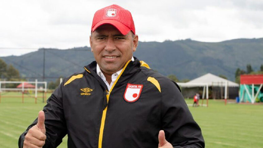 FECHADO - O Independiente Santa Fe, vice-campeão colombiano, publicou uma nota nessa segunda-feira (4) nas suas redes sociais confirmando que Harold Rivera é o novo técnico da equipe.