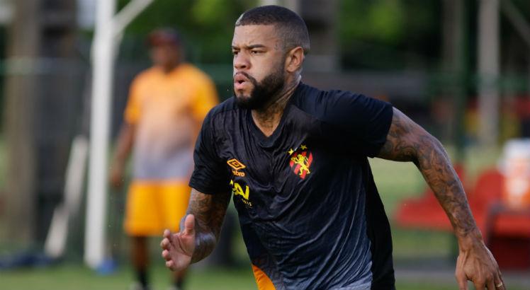 Júnior Tavares (lateral-esquerdo - 24 anos) - Pertence ao São Paulo e está emprestado ao Sport somente até 28/2 - Titular no Sport.