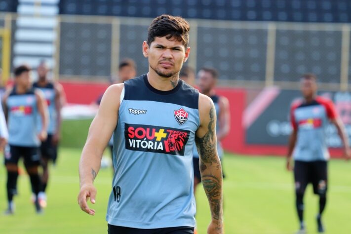 Léo Ceará (atacante - 26 anos - Yokohama F-Marinos - contrato até 31/01/2023)