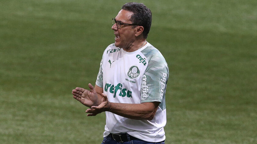 MELOU - Vanderlei Luxemburgo deixou claro: o Botafogo nunca foi uma possibilidade concreta de trabalho para o treinador. O profissional admitiu, em entrevista ao programa "Só Técnicos", da "Rádio Capital", que sequer conversou com pessoas do clube.