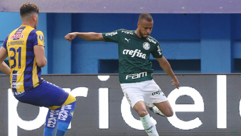 Lateral-direito: Mayke (Palmeiras) - 1,1 milhão de euros (R$ 6,97 milhões) [Marcos Rocha está suspenso para a final] / Isla (Flamengo) - 950 mil euros (R$ 5,9 milhões de euros).