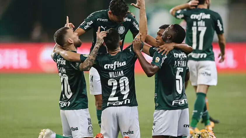 Alexandre Guariglia, da redação de São Paulo: "Acredito que será uma decisão muito equilibrada, ainda mais por ser apenas um jogo, em que qualquer detalhe pode mudar tudo. No entanto, vejo o Palmeiras com um pouco de vantagem, por ter mais opções para alterar o cenário da partida tanto dentro de campo quanto no banco de reservas."