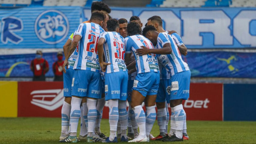 17º lugar - Paysandu: 6500 pontos / Alguns dos títulos considerados: 49 campeonatos paraenses, uma Copa dos Campeões, entre outros.