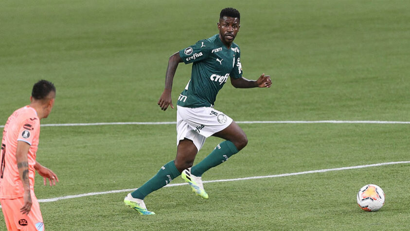 Ramires (34 anos): volante - Último clube: Palmeiras - Valor de mercado: 1,5 milhão de euros.