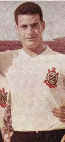 12 º Roberto Belangero - 451 jogos - Chamado de Professor, atuou como lateral e volante. Defendeu o Corinthians entre 1947 e 1960. 