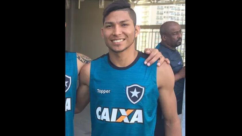 Rony - Candidato a melhor jogador da Libertadores 2020 pelo Palmeiras, Rony chegou a ser anunciado em 2018 pelo Botafogo e realizou treinos. Contudo, oor conta de imbróglios envolvendo a Fifa, o Glorioso desistiu da negociação e ele foi para o Athletico-PR.