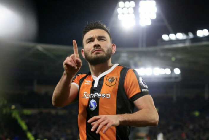 ESQUENTOU - Segundo a Sky Sports, o West Brom está de olho na contratação permanente do meia do West Ham Robert Snodgrass.