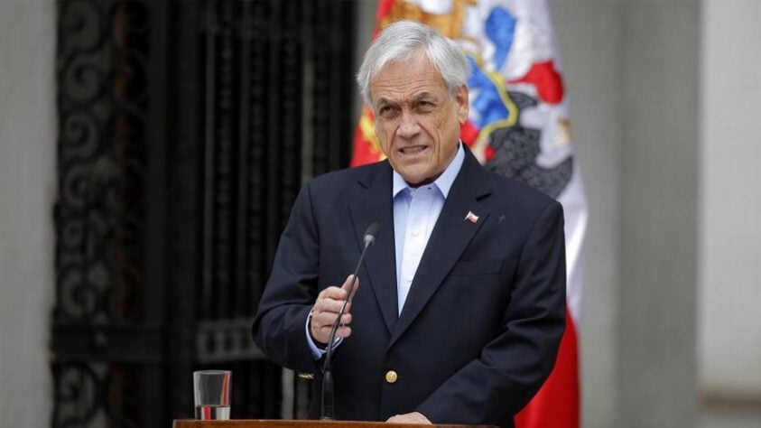 Sebastián Piñera, atual presidente chileno, é torcedor do Universidad Católica e já foi dirigente do Colo Colo. 