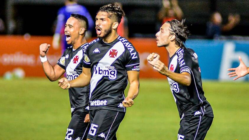 Em clássico da amizade, o Vasco saiu com o resultado positivo. Neste domingo, o Cruz-Maltino venceu por 3 a 0, em São Januário, pela 29ª rodada do Campeonato Brasileiro. Talles Magno voltou a jogar bem e mostrou confiança quando surgiu no clube para criar as jogadas. Andrey entrou bem no segundo tempo.