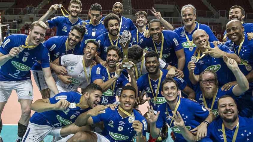 Superliga Masculina - Após o fim do primeiro turno em dezembro, o mês marcará o início do returno da competição. O Cruzeiro (foto) é o atual líder.