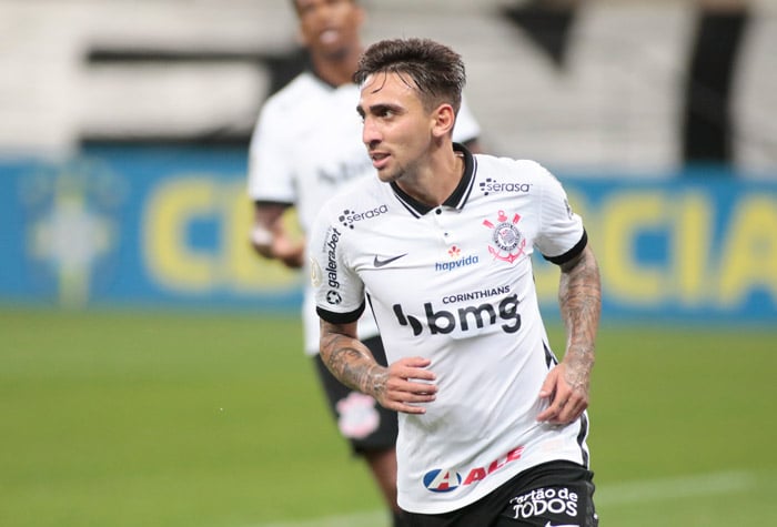 O Fortaleza (22) e o Corinthians (17) foram os clubes que mais estamparam marcas diferentes em suas camisas em 2020. Na temporada anterior, Fortaleza (21) e Vasco (16) lideraram essa lista.