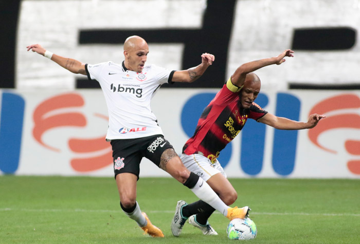 SPORT - Sobe: Patric - Foi uma boa arma no contra-ataque, opção que trouxe mais perigo ao Corinthians na partida.  / Desce: Ataque - Os jogadores ofensivos da equipe nordestina tiveram muita dificuldade para incomodar o goleiro Cássio, que teve uma partida muito tranquila.