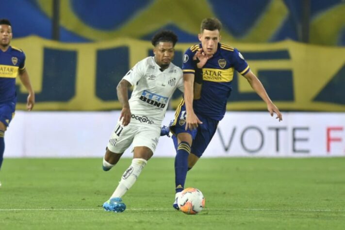 Deixando um gigante para trás - Sem ter um dos melhores elencos, o Santos fez uma grande Libertadores de 2020. Na semifinal, disputada em janeiro de 2021 e válida para a temporada passada, o Peixe fez um jogo histórico e passou por cima do Boca Juniors, com direito a vitória por 3 a 0 na volta e vaga para a final.