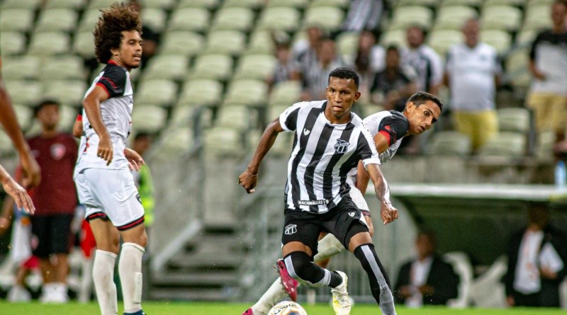 Leo Chú (atacante - 20 anos) - Pertence ao Grêmio e está emprestado ao Ceará somente até 28/2 - Vem aparecendo bem pelo Vozão.