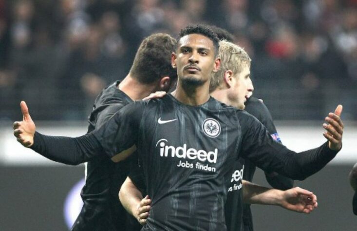 FECHADO - Sébastien Haller está de mudança para o Ajax após o West Ham aceitar uma proposta de R$163 milhões pelo atacante, segundo o L'Equipe.