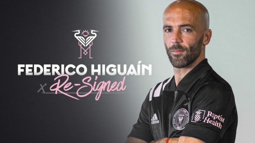 FECHADO - O Inter Miami anunciou que contratou o meio campista Federico Higuaín para a temporada 2021 da MLS.