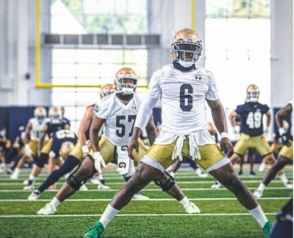 19º Washington - Jeremiah Owusu-Koramoah (LB - Notre Dame): WFT adiciona ainda mais velocidade a um bom setor defensivo com o interessante atleta de Notre Dame.