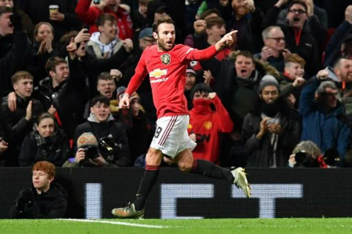 Juan Mata (32 anos) - Clube atual: Manchester United - Posição: meia - Valor de mercado: 7,5 milhões de euros.