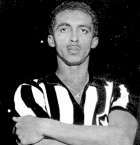 Atacante do Botafogo entre 1954 e 1964, QUARENTINHA disputou 444 jogos, foi tricampeão carioca, bicampeão do Rio-São Paulo e fez parte de uma geração de ouro do Glorioso.