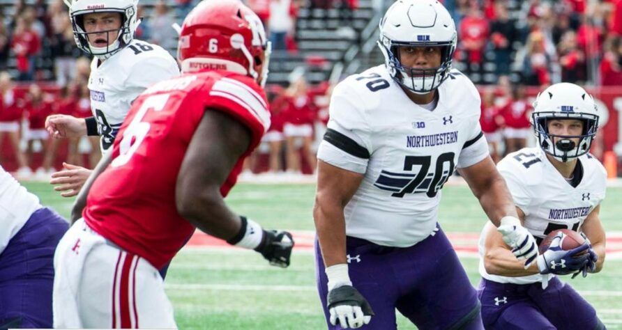 14 – Minnesota Vikings: Rashawn Slater (OT/IOL): Um início como guard na NFL é o cenário perfeito para o excelente atleta que jogou por Northwestern no College.