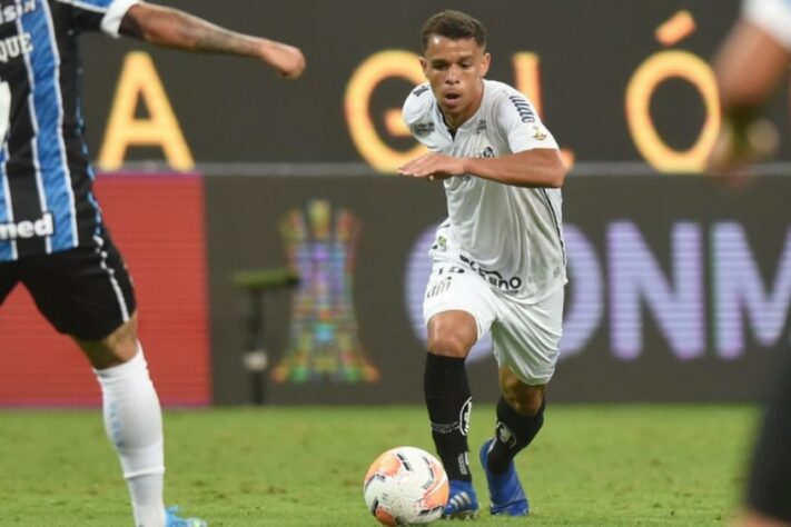 Sandry - Posição: volante/meia - Clube: Santos - Idade: 18 anos - Situação: está se recuperando de uma grave lesão, mas foi titular na final da Libertadores 2020 e vinha sendo referência no meio-campo santista.