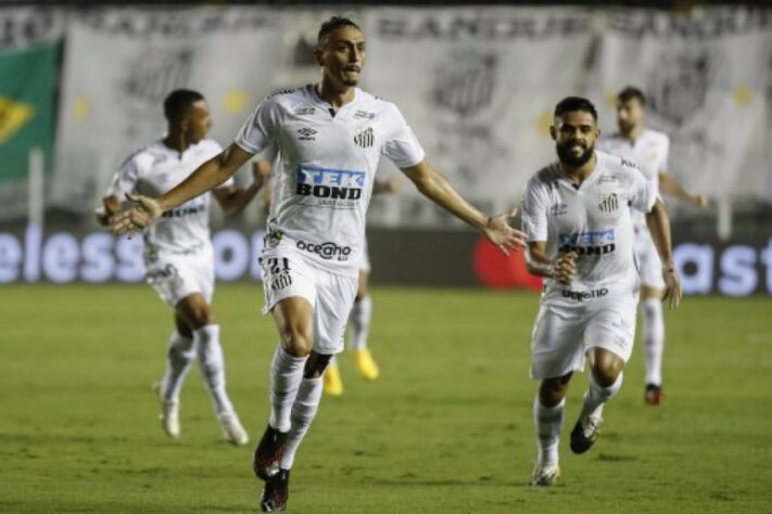 10º colocado – Santos (45 pontos/32 jogos): 0.0% de chances de ser campeão; 3.8% de chances de Libertadores (G6); 0% de chances de rebaixamento.