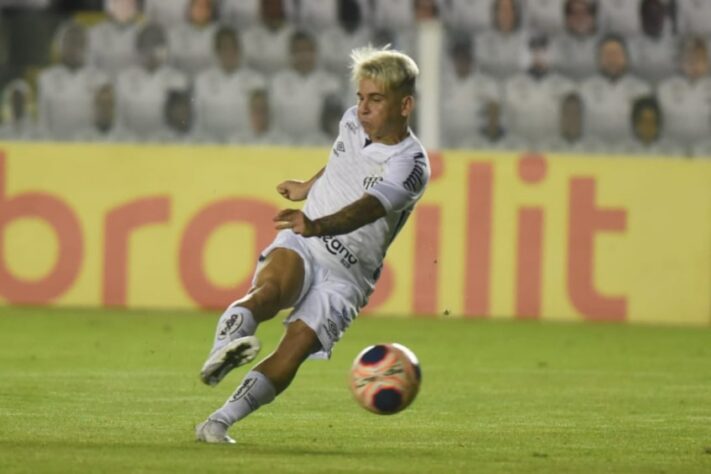 Rodrigo Portella, da redação do Rio de Janeiro: "O Palmeiras tem mais elenco, joga sob a batuta do inteligente Abel Ferreira, porém, é a vez do Santos levar a melhor. O "Cucabol" se tornou copeiro com Soteldo e Marinho. Para o Verdão levantar o caneco, precisará superar o fantasma de eliminações passadas e confirmar que está em outro nível."