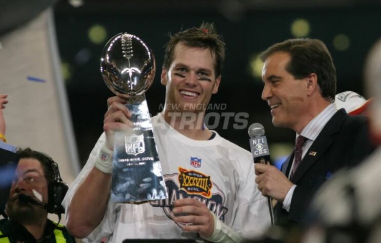 Tom Brady chegou ao seu segundo Super Bowl e venceu novamente, sendo de novo o MVP da partida. O QB passou para 354 jardas, três touchdowns e sofreu uma interceptação.
